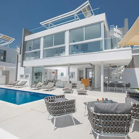 Your Dream Holiday With Private Pool In Most Exclusive Neighbourhood 1698