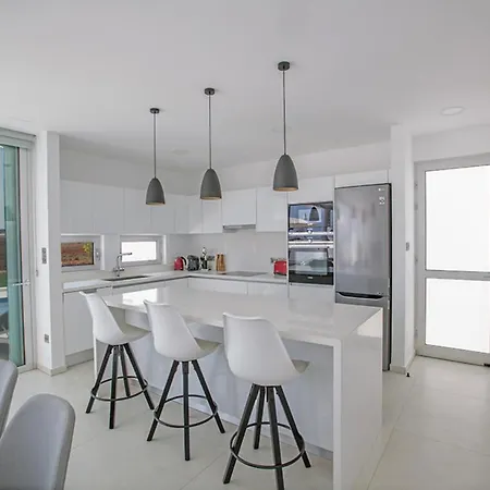 Villa Your Dream Holiday With Private Pool In Most Exclusive Neighbourhood 1698