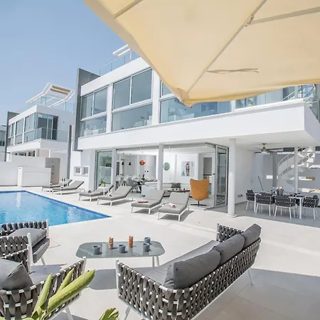 Villa Your Dream Holiday With Private Pool In Most Exclusive Neighbourhood 1698 *